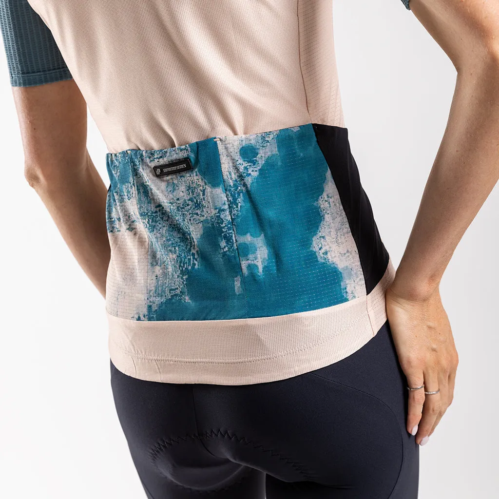 Women's Adventure Race Fit Jersey (Powder)