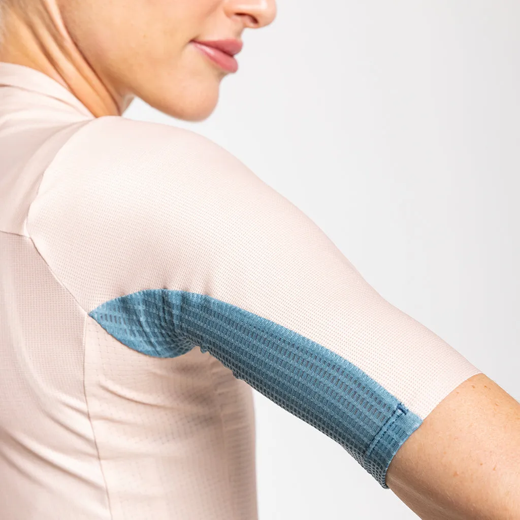 Women's Adventure Race Fit Jersey (Powder)